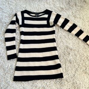 Theory black and white sweater dress